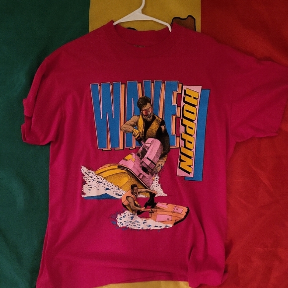 Delta Bright Pink T-Shirt - Picture 1 of 3